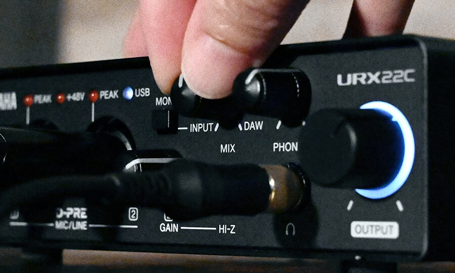 URX22C - Overview - URX-C Series - Interfaces - Products - Music